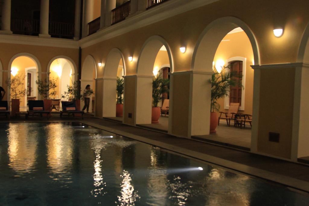 Palais De Mahe - A Cgh Earth Experience Hotel Puduccseri Kültér fotó