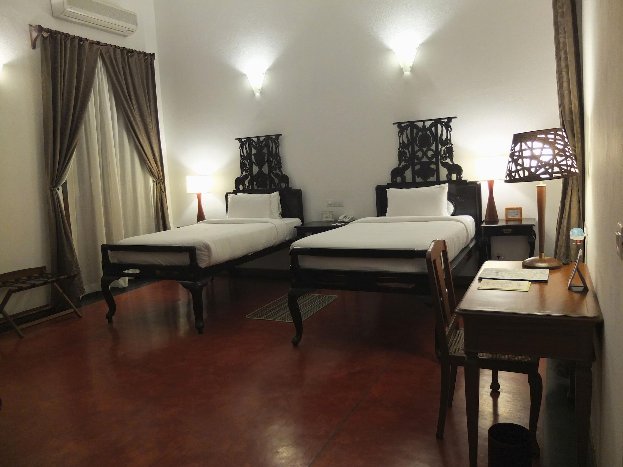 Palais De Mahe - A Cgh Earth Experience Hotel Puduccseri Kültér fotó
