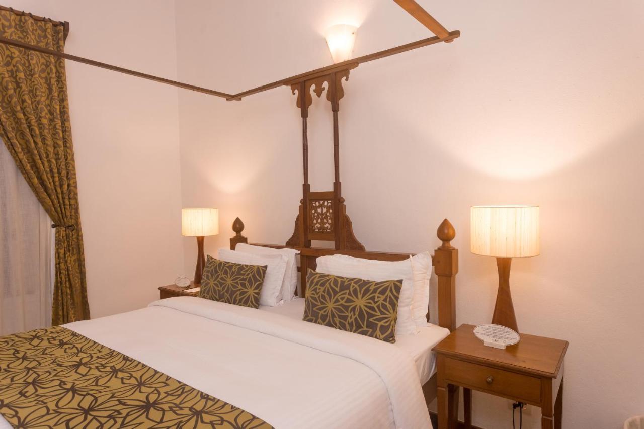 Palais De Mahe - A Cgh Earth Experience Hotel Puduccseri Kültér fotó