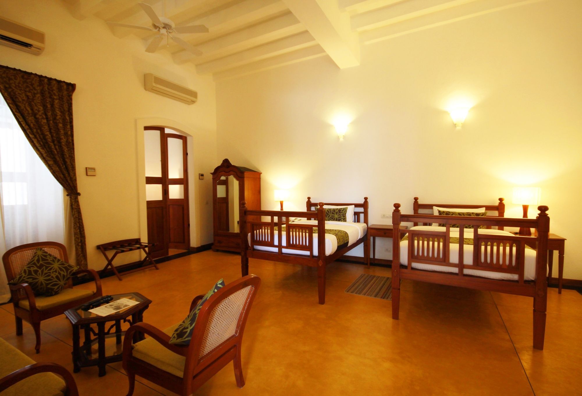 Palais De Mahe - A Cgh Earth Experience Hotel Puduccseri Kültér fotó